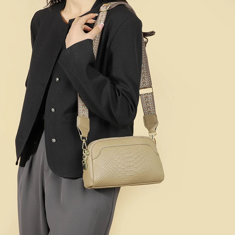 Mia™ - Crossbody Leather Bag With Alligator Pattern