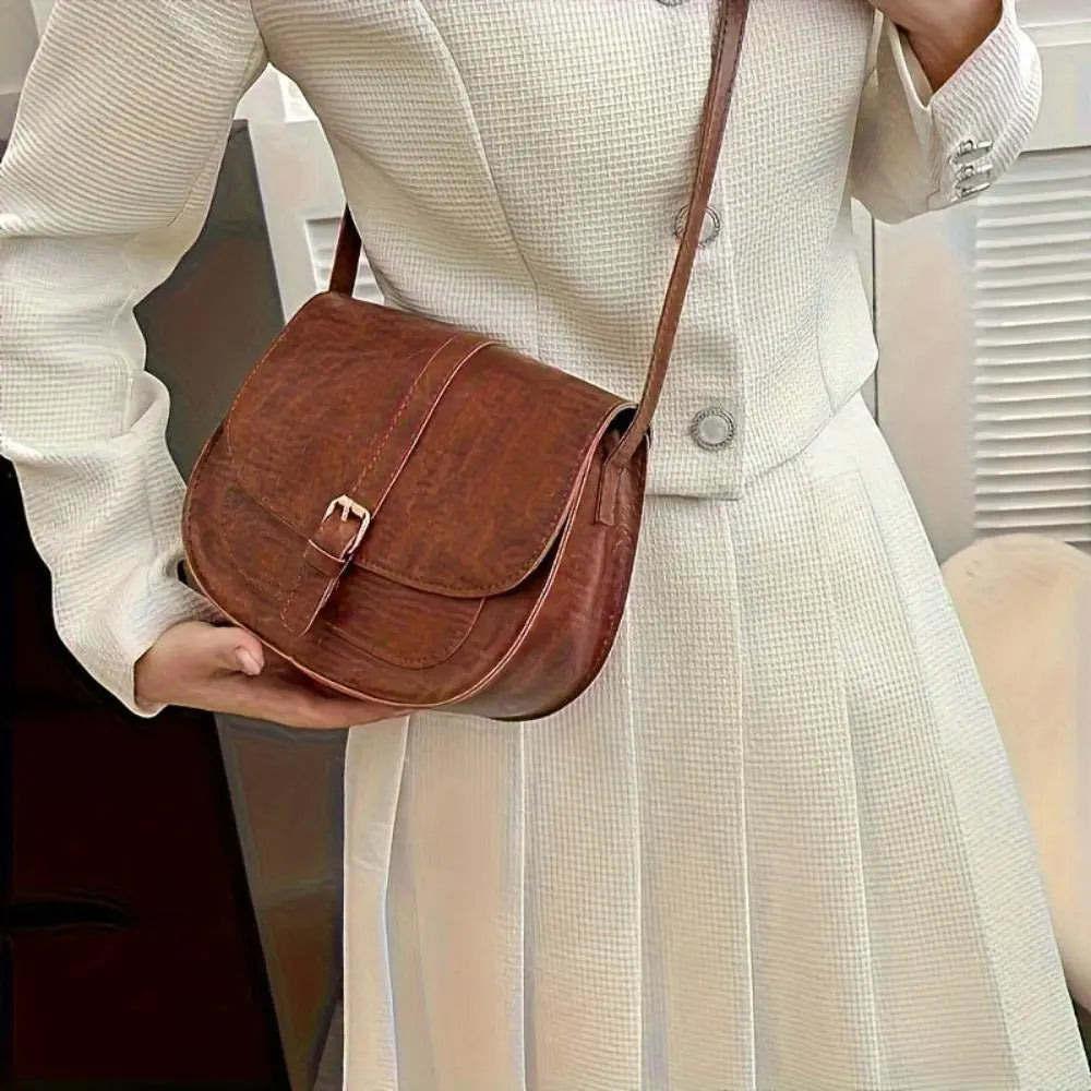 Evelyn Classic Saddle Crossbody Bag