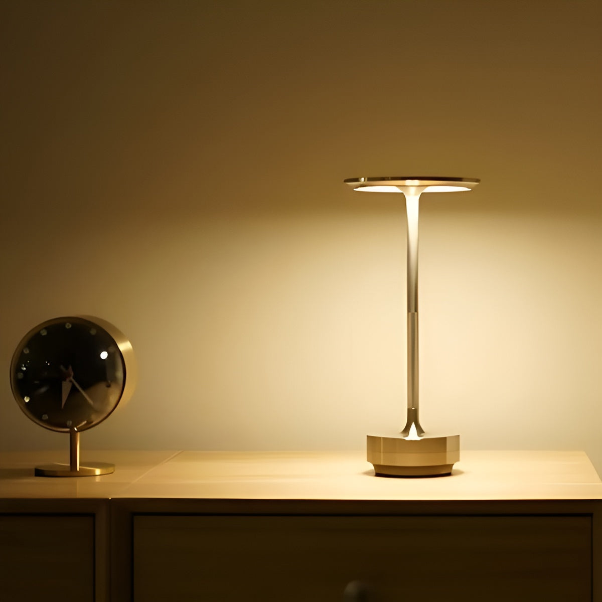 Luca™ | Wireless and Rechargeable Table Lamp