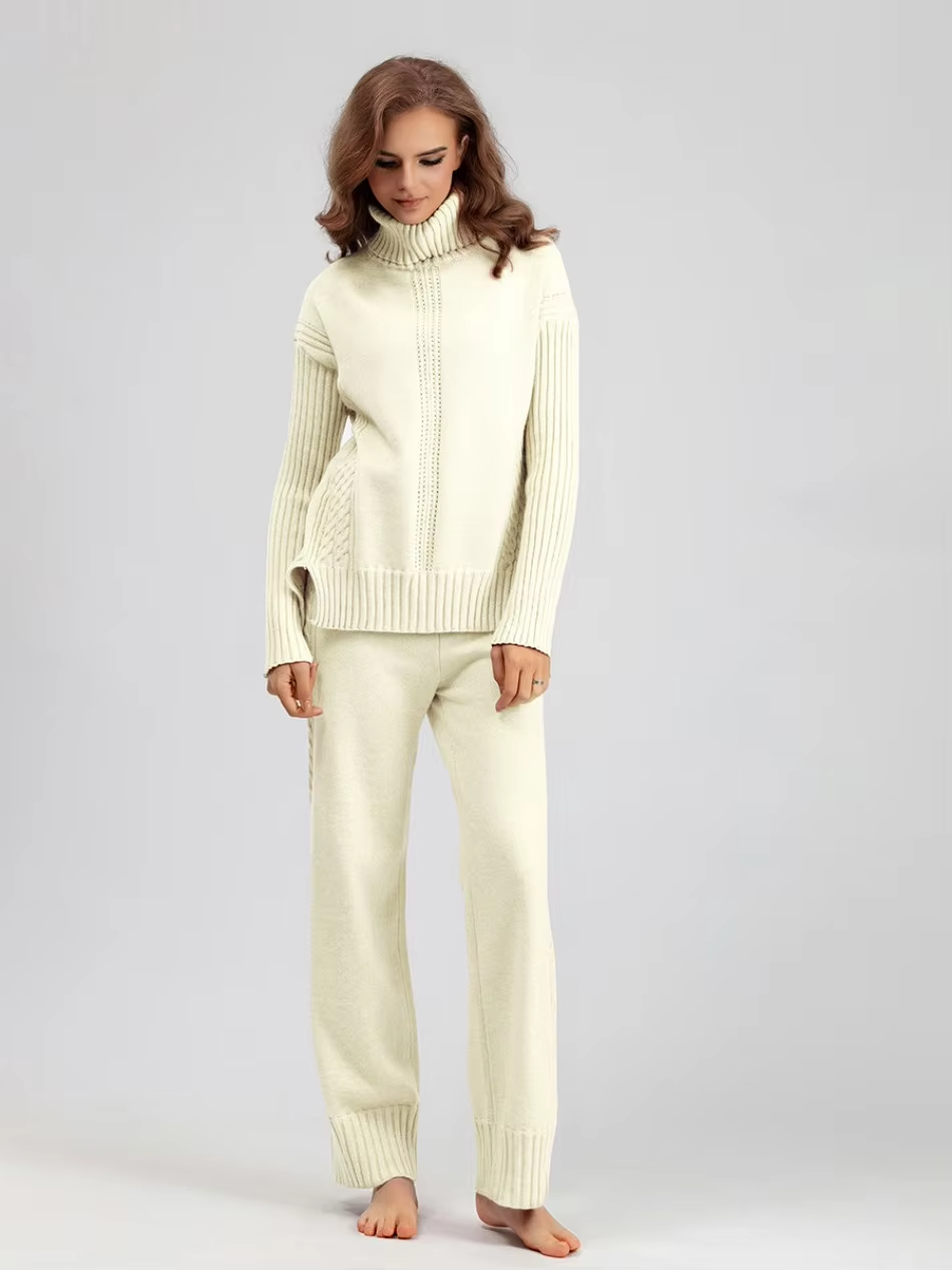 Scarlett™ - Stylish High-Neck Pullover Knitted Set