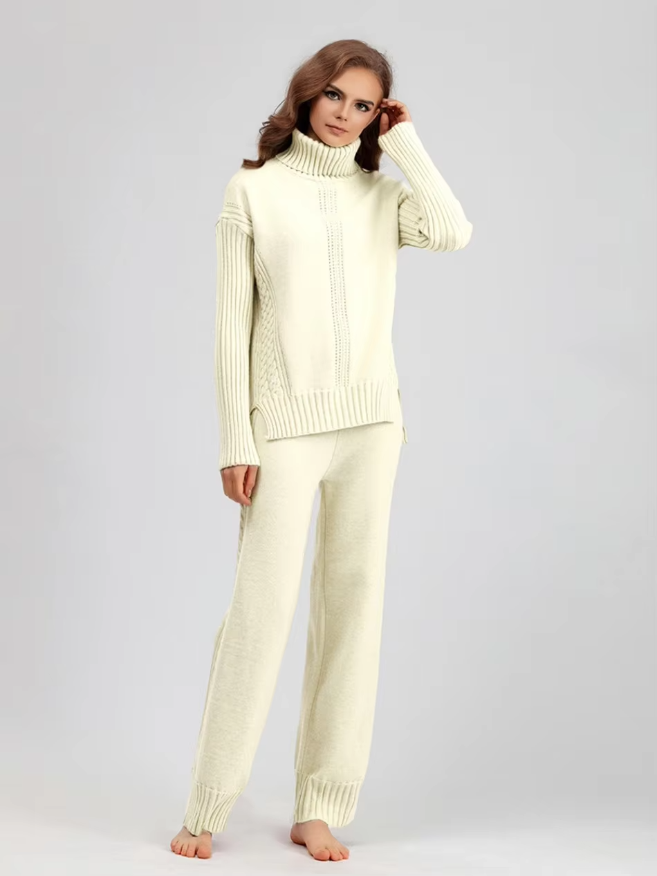 Scarlett™ - Stylish High-Neck Pullover Knitted Set